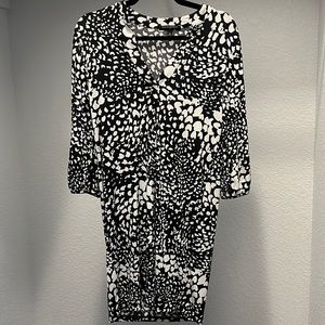Banana Republic black and white tunic dress